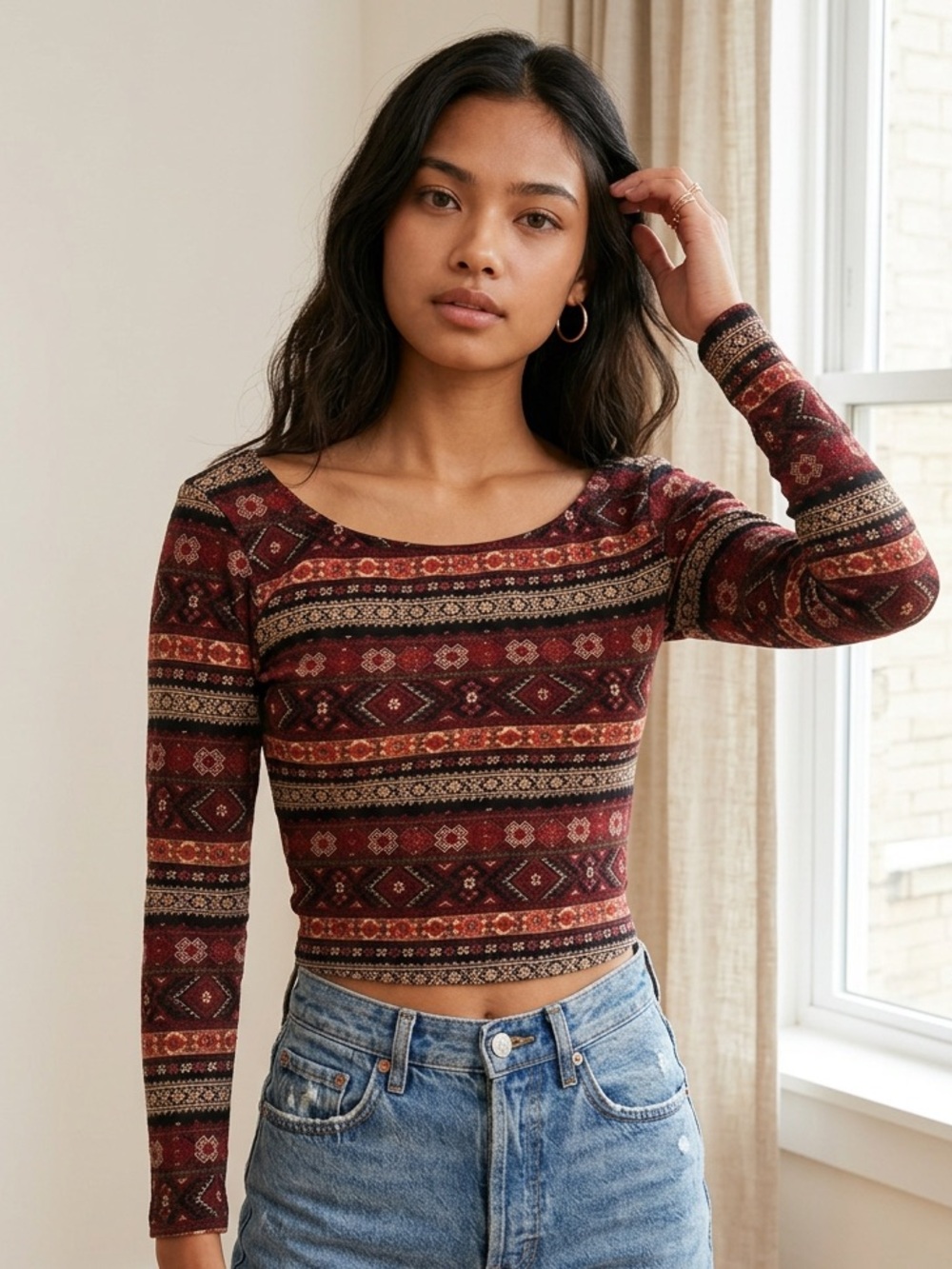 ⚡️Forever 21 Burgundy and Black Geometric Crop  Long Sleeve Top